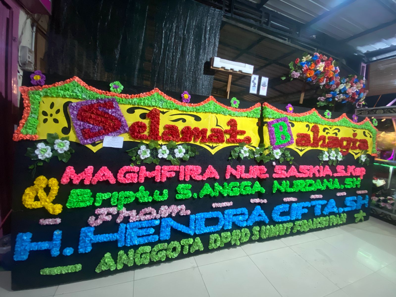 Papan Bunga Selamat Bahagia - Papan Bunga Khanaya Florist Medan